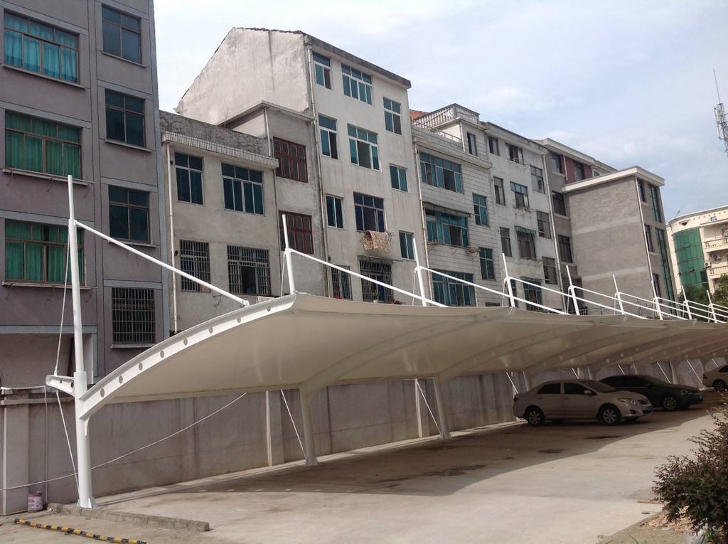 拉桿式膜結(jié)構(gòu)停車篷